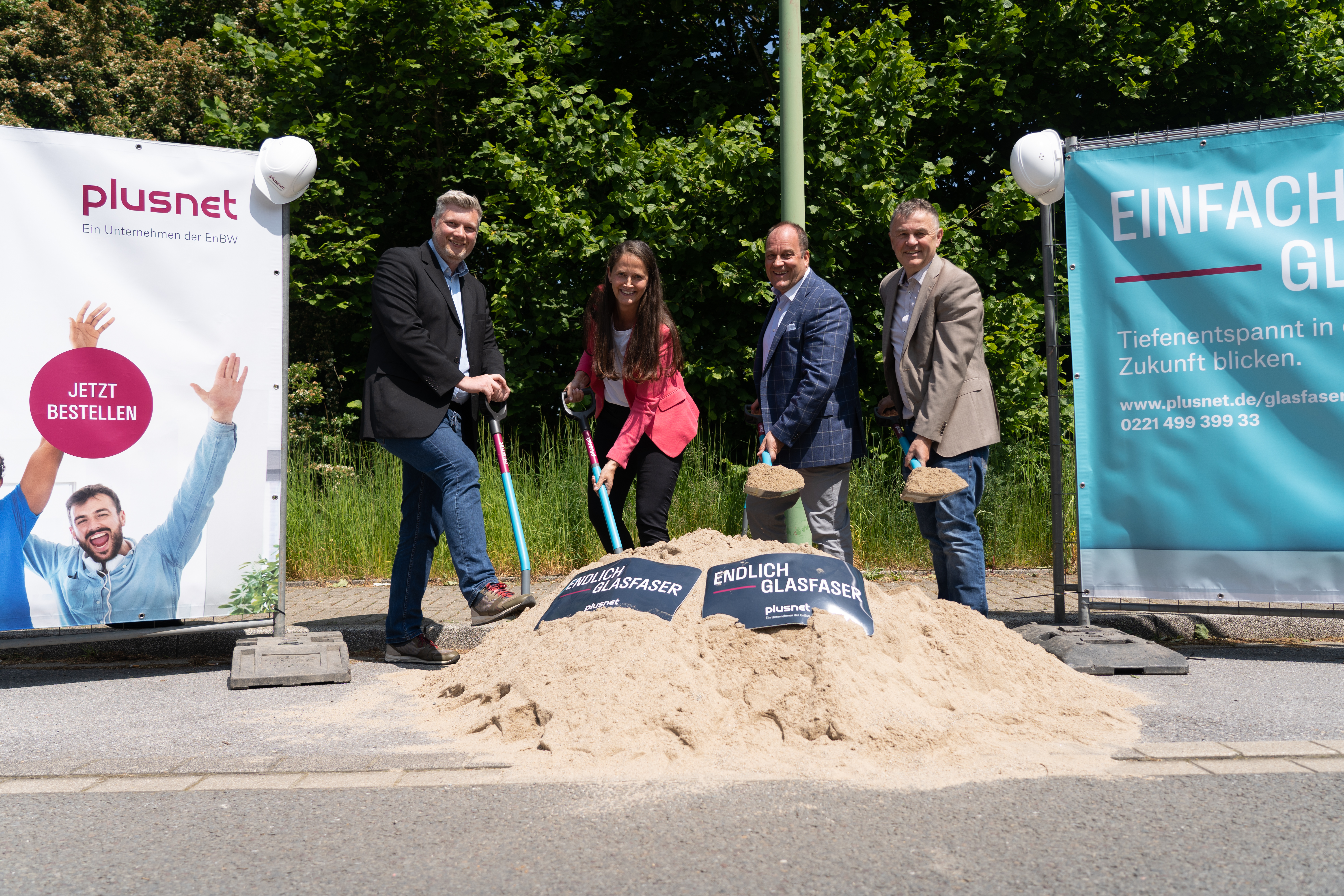 Der Glasfaserausbau in Ennepetal im Gewerbegebiet Oelkinghausen hat begonnen